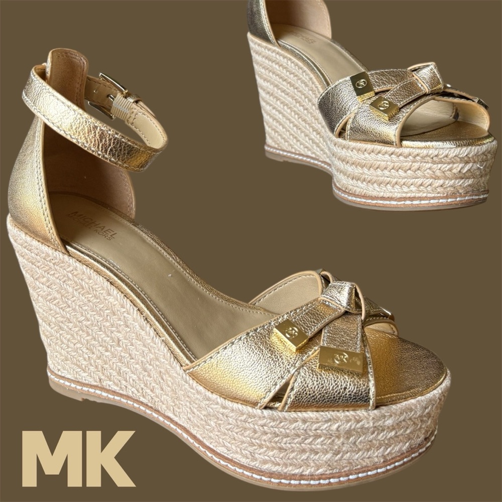 Michael Kors Lucinda/Leighton Style
Metallic Gold Espadrille Wedge
Sandal 8 NWOB - Picture 15 of 15